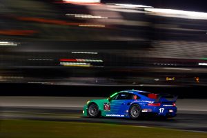 team-falken-tire-porsche-911-rsr-at-night-reduced