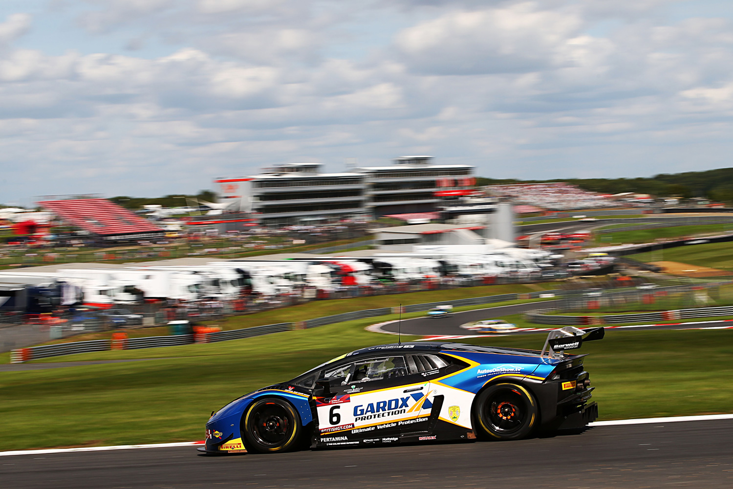 SUPER TROFEO HURACAN – ROUND 1 – BRANDS HATCH
