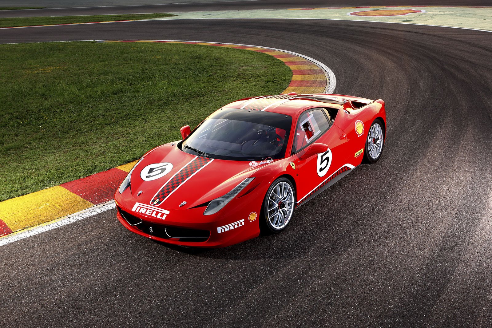 Ferrari Challenge in arrivo su FairClub!